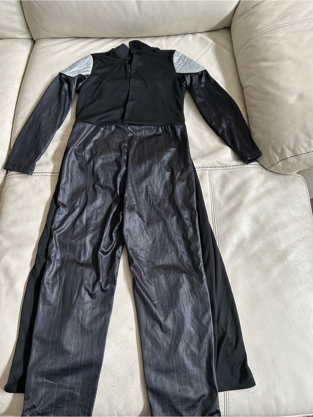 Kids Star Wars Darth Vader Costume with Accessories, Size M 7/8 - Picture 3 of 5